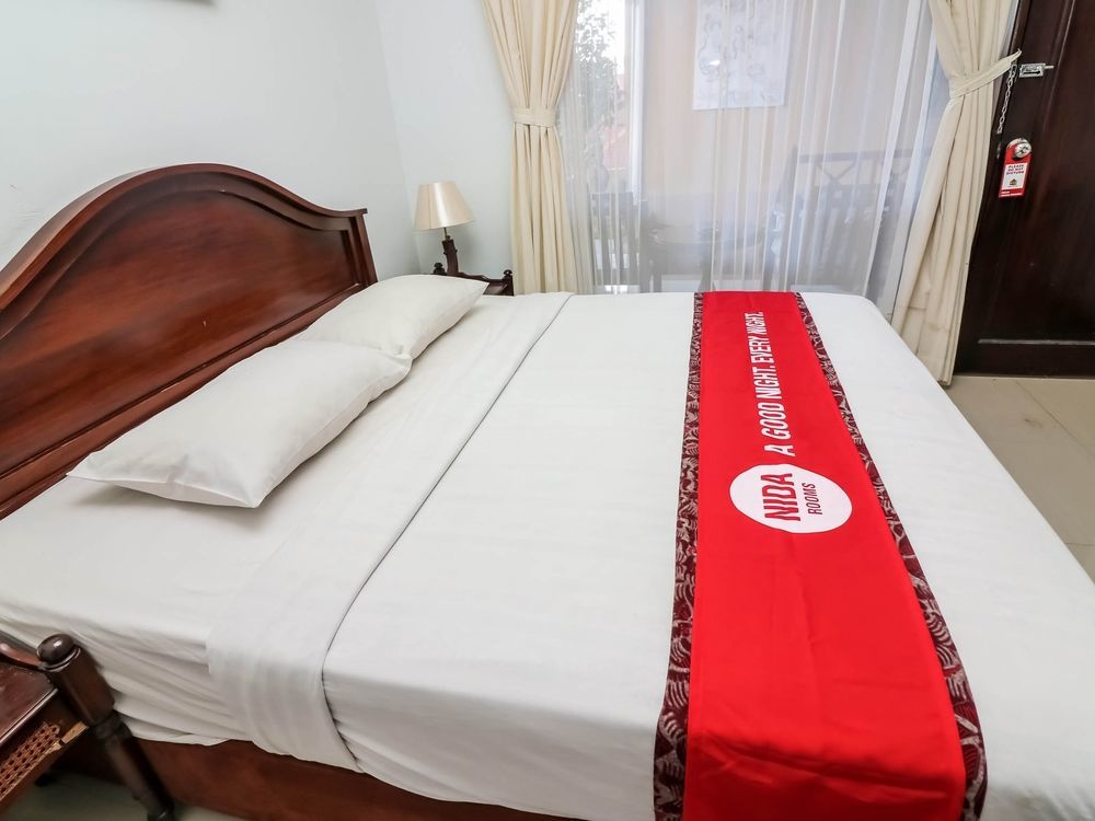 קוטה לומבוק Legian Beach Hotel מראה חיצוני תמונה